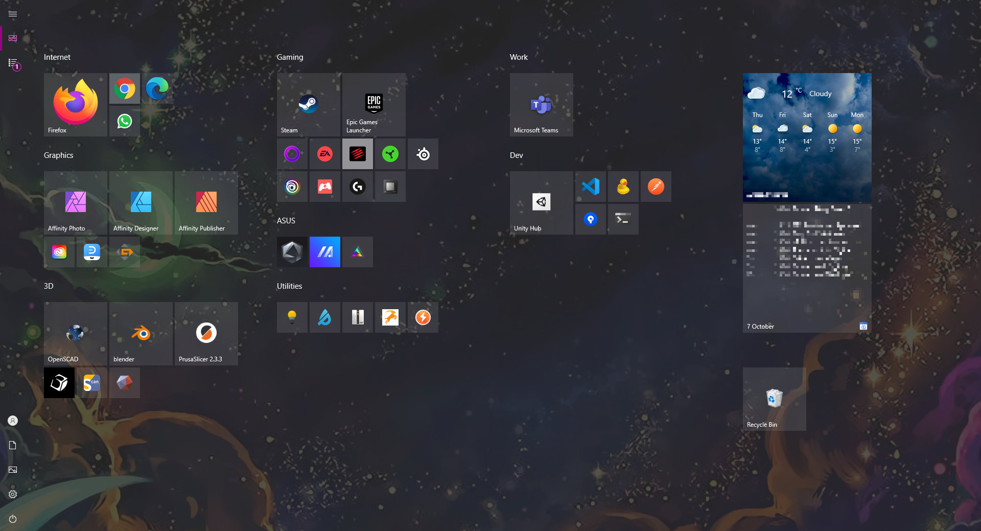 full-screen start menu with lots of spatially arranged applications